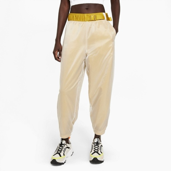 NWOT- Nike Sportswear Tech Pack Women's Pants Loose Fit- XL - Picture 10 of 10
